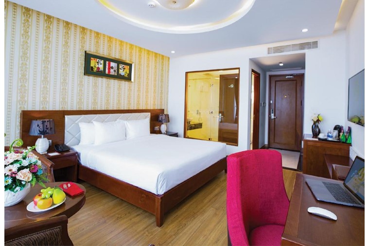 Deluxe Ocean with Sauna View